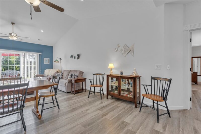 320 Cherokee Drive — photo 7