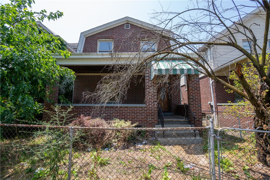 533 Woodward Ave — photo 1