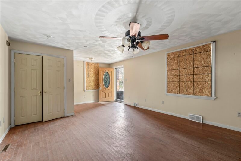 533 Woodward Ave — photo 4