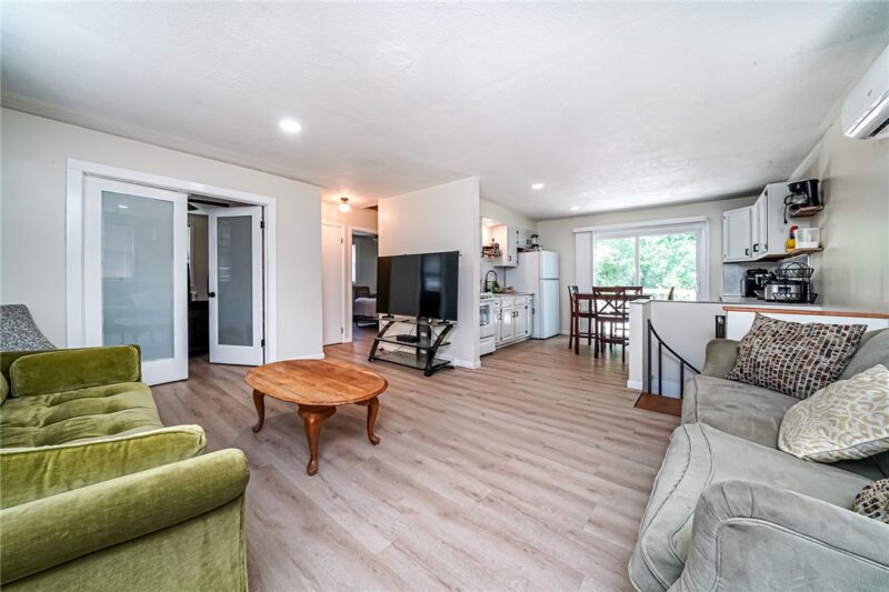 1227 Mccabe Ave — photo 4