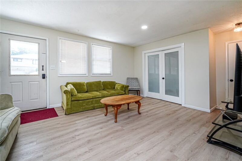 1227 Mccabe Ave — photo 5