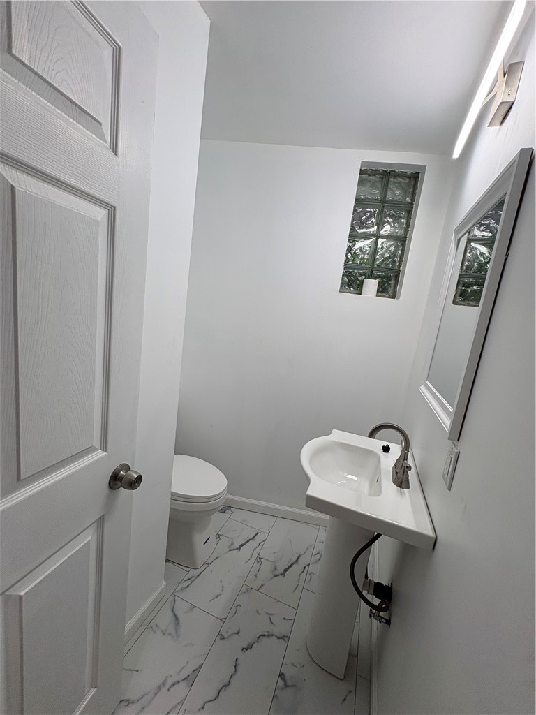 2321 Centre Ave — photo 5