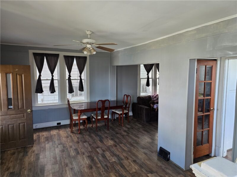624 Front St — photo 5