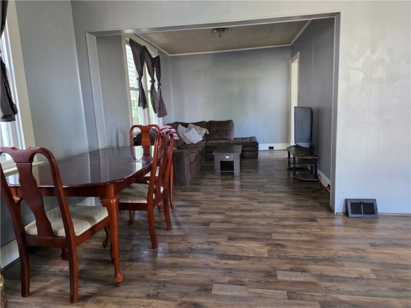 624 Front St — photo 6