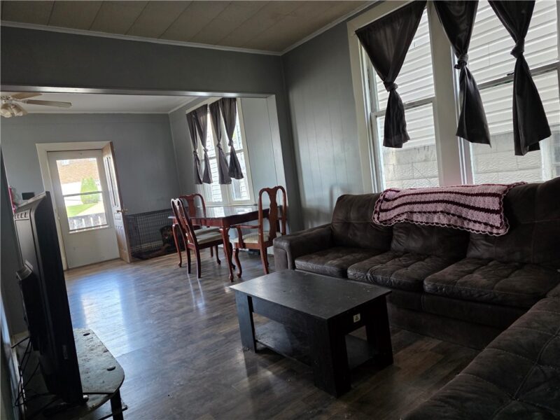 624 Front St — photo 7