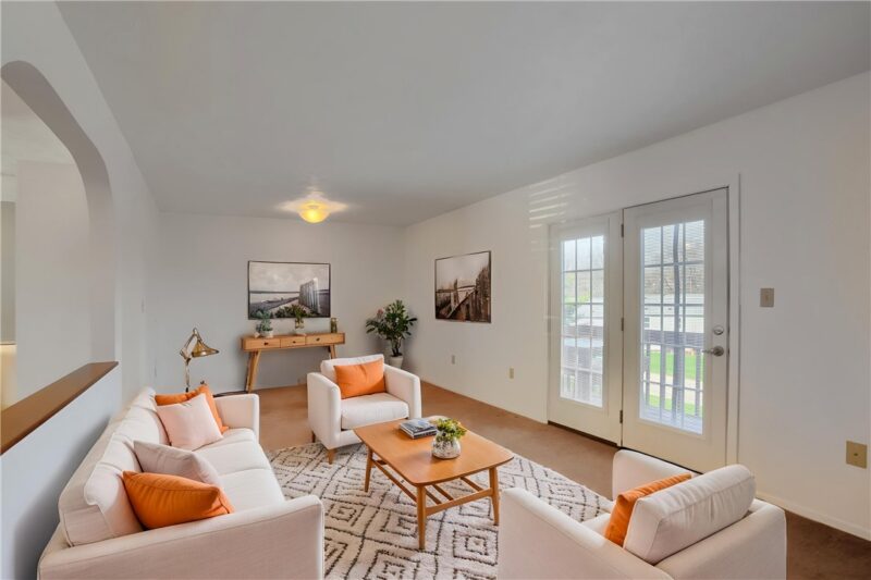 1402 Timberglen Dr — photo 2