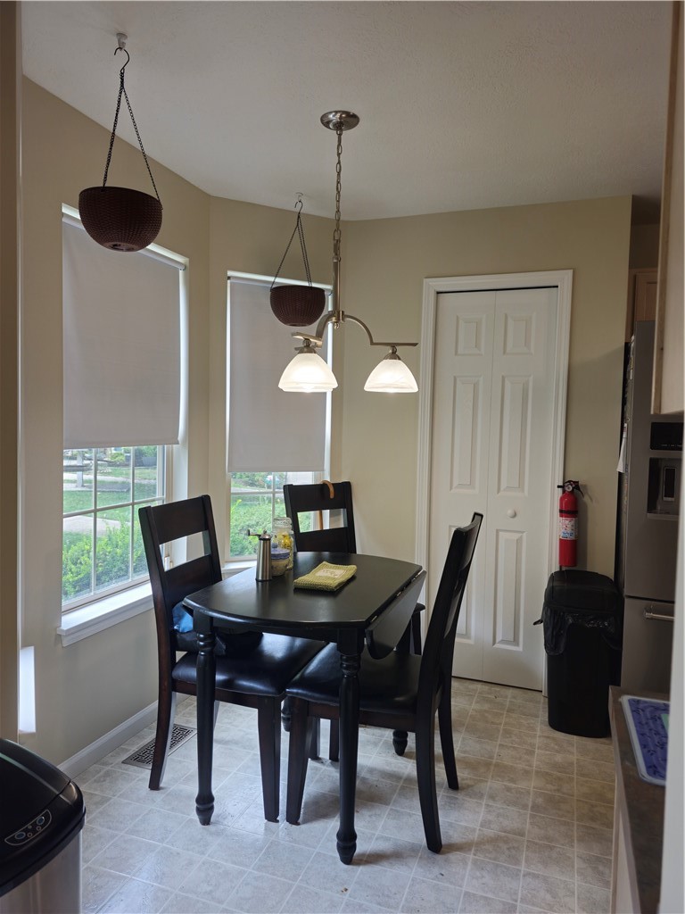 206 Hillvue Drive — photo 3