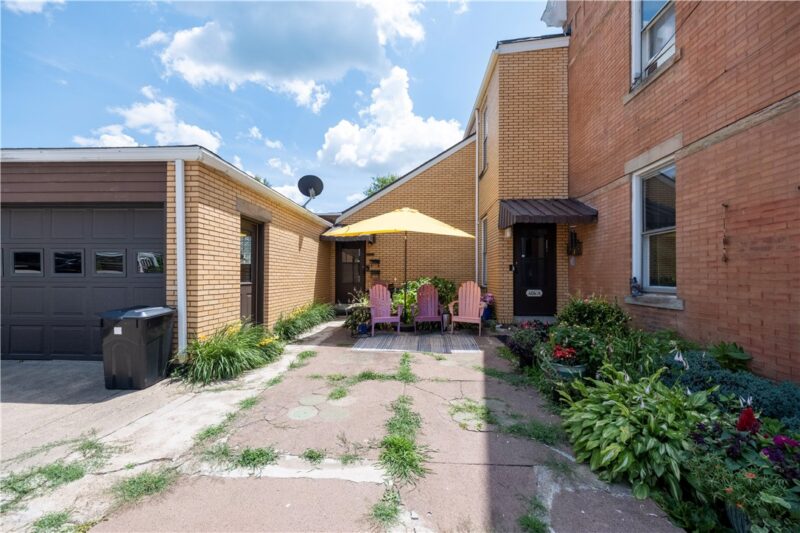 404 Walnut St — photo 3