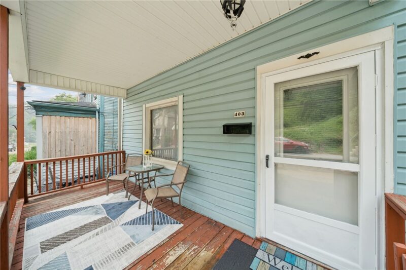 403 Brown Ave — photo 3
