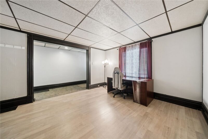 403 Brown Ave — photo 7