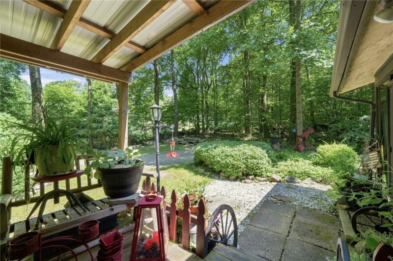 77 Spruce Peak Rd — photo 6
