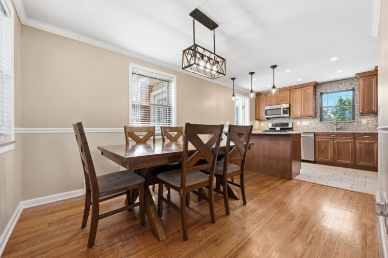 700 Lochinvar Drive — photo 3