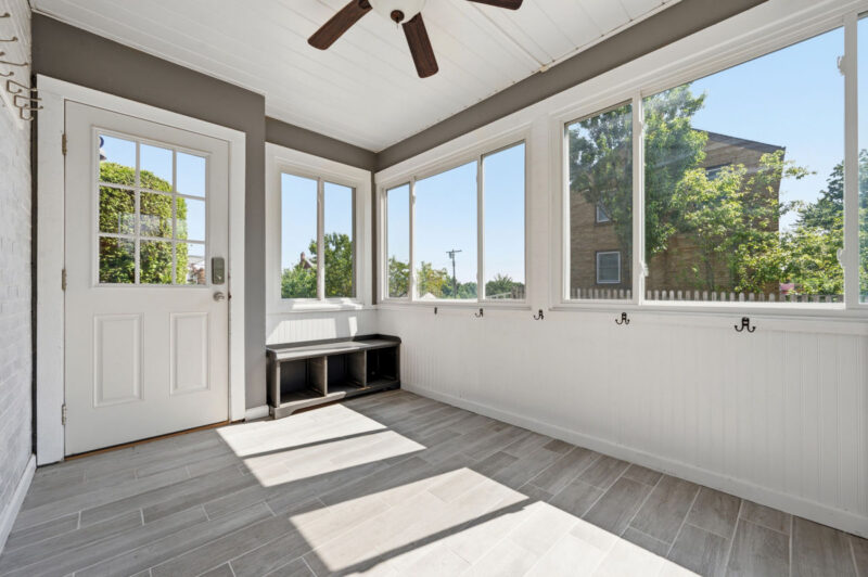 700 Lochinvar Drive — photo 7