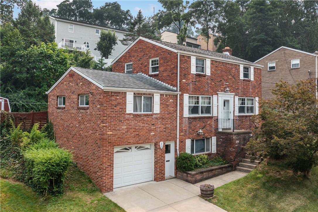 652 Fernhill Ave — photo 1