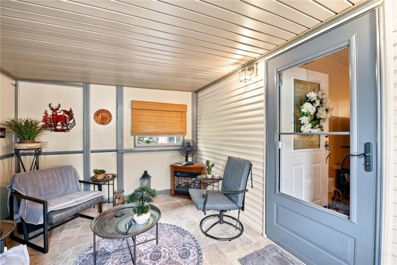 1134 Atlantis Dr — photo 2