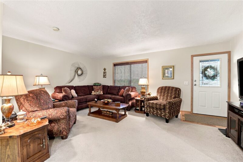 1134 Atlantis Dr — photo 3
