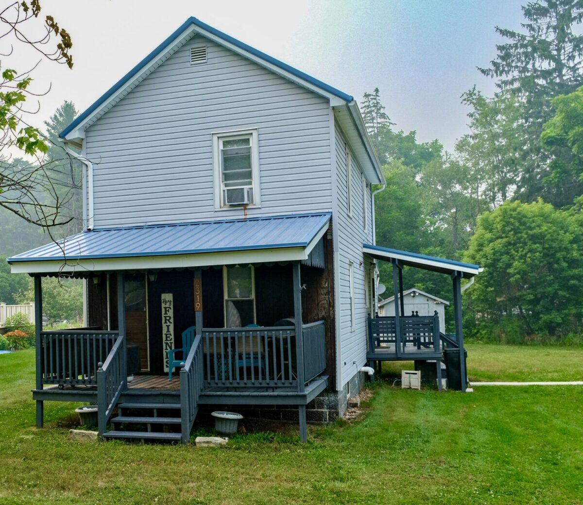 2319 Waterson ROAD — photo 1