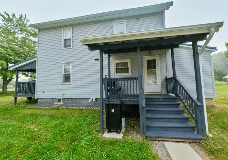 2319 Waterson ROAD — photo 3