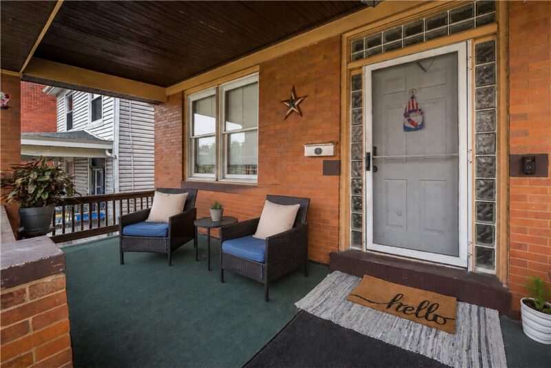 1427 Hillsdale Avenue — photo 2