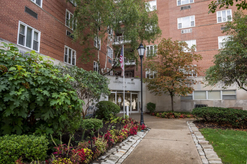 4625 Fifth AVENUE 104 — photo 3