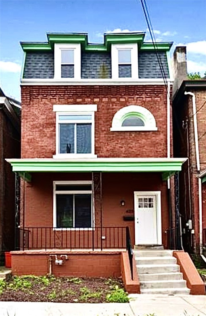 425 W ELIZABETH — photo 1