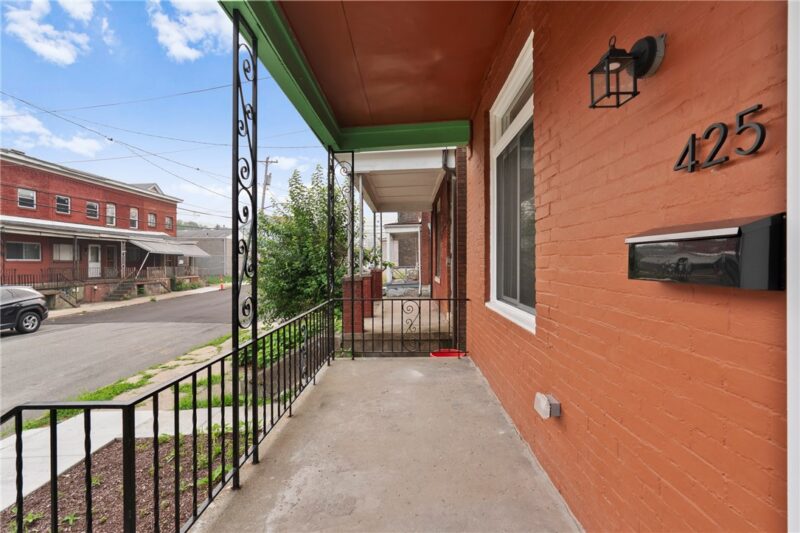 425 W ELIZABETH — photo 5