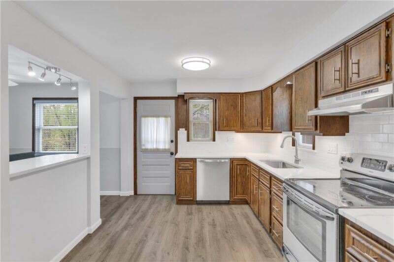 103 Hoover Blvd — photo 8
