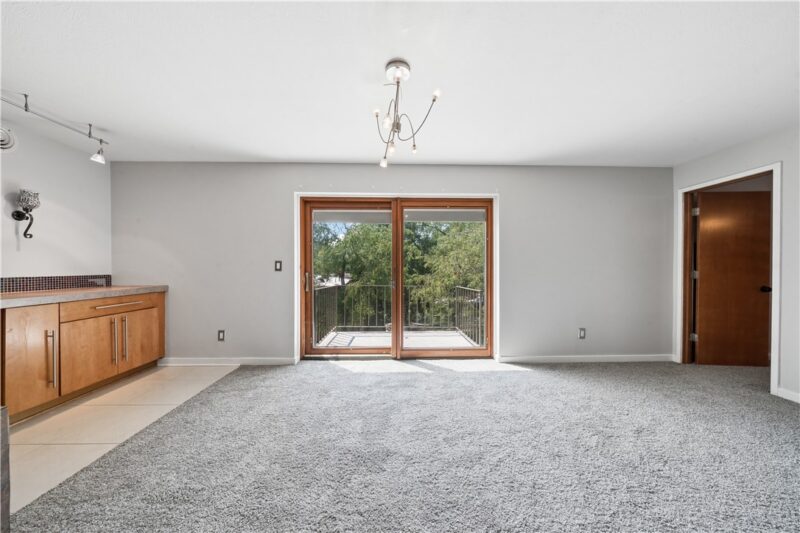 1135 Forest Green Dr — photo 8