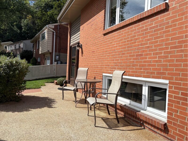 236 Hazel Rd — photo 2