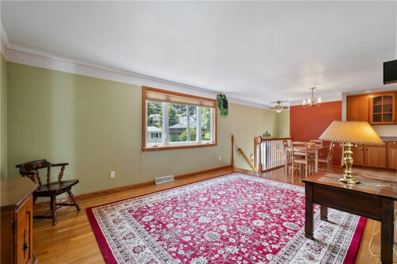 236 Hazel Rd — photo 3