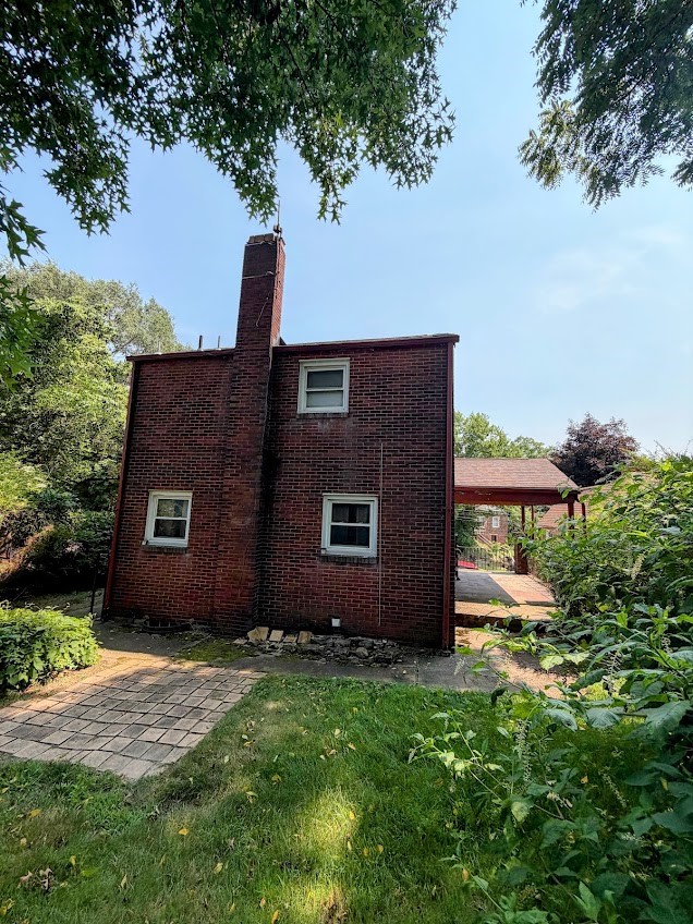 621 Bauman Ave — photo 2