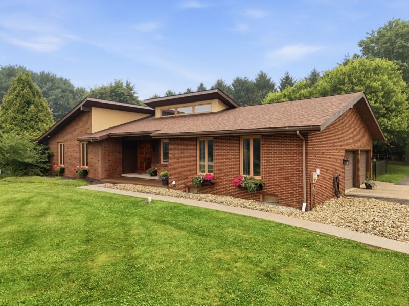 235 Henricks ROAD — photo 3