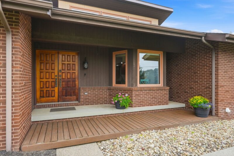 235 Henricks ROAD — photo 4