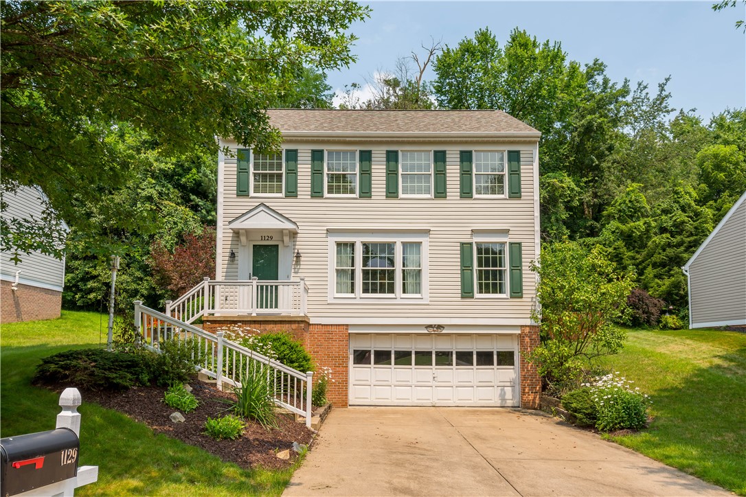 1129 Meadowbrook Drive — photo 1