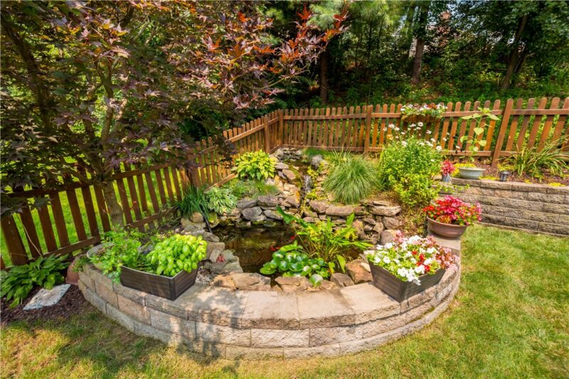 1129 Meadowbrook Drive — photo 8