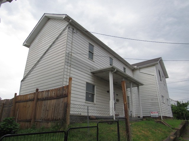 304 Market Street — photo 2
