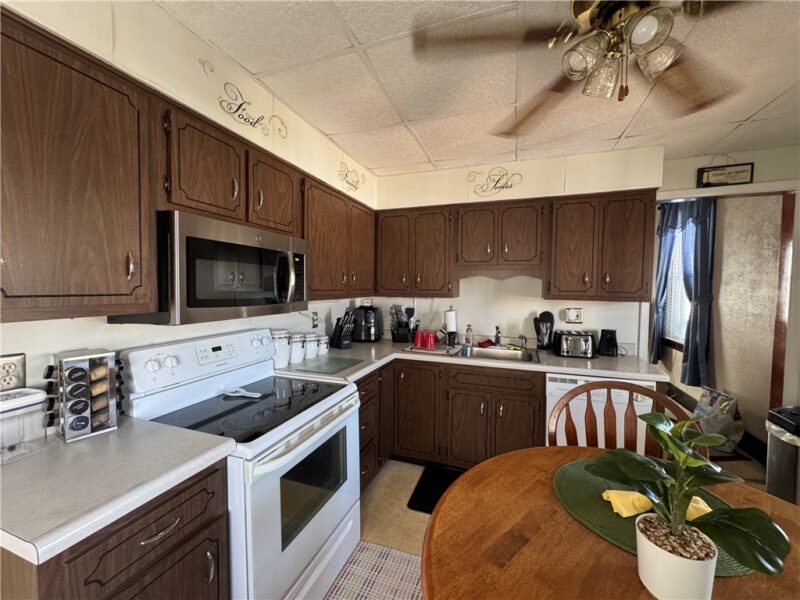 530 Green Street — photo 4