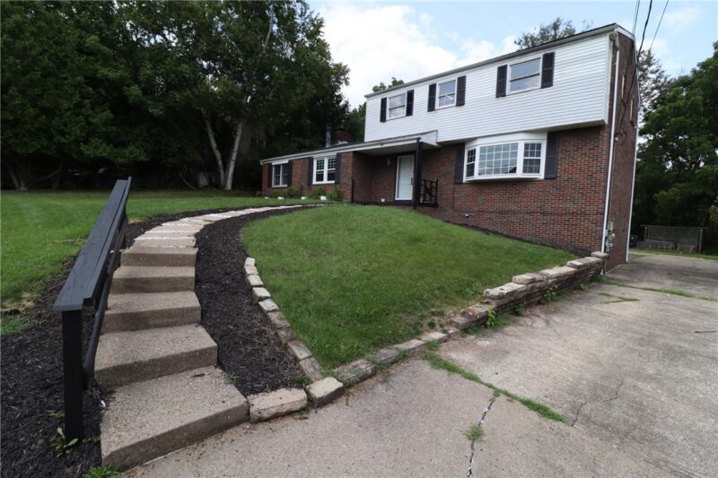 50 RIDGECREST DR — photo 2