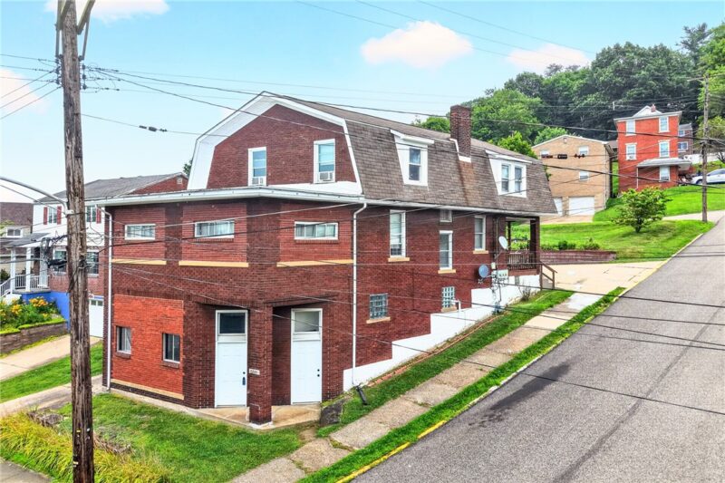 402 Gilmore Ave