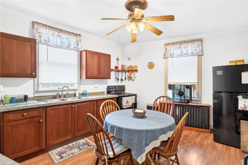 402 Gilmore Ave — photo 5