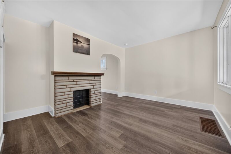 1711 Amanda St — photo 8