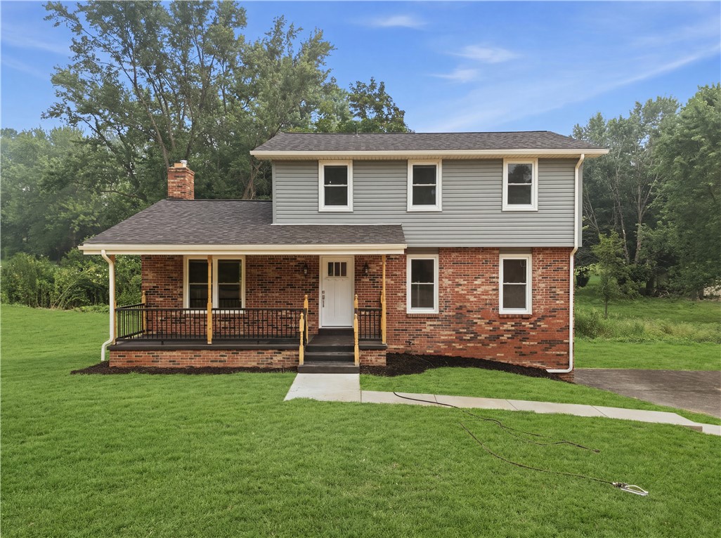 107 Colonial Way — photo 1