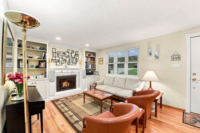 1224 Raven DRIVE — photo 3
