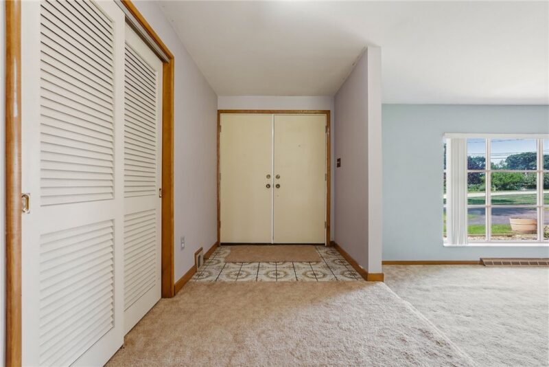 2411 James Street — photo 5