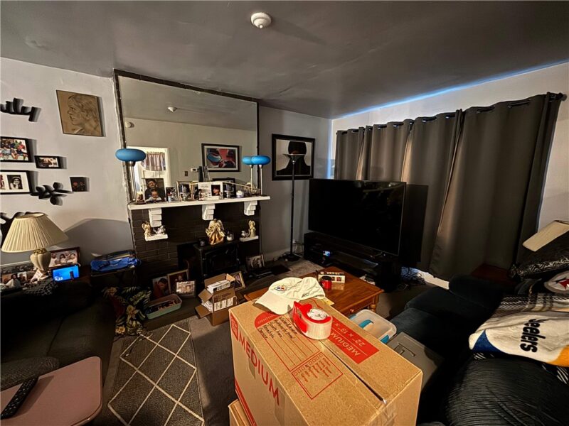 3476 Webster Ave — photo 7