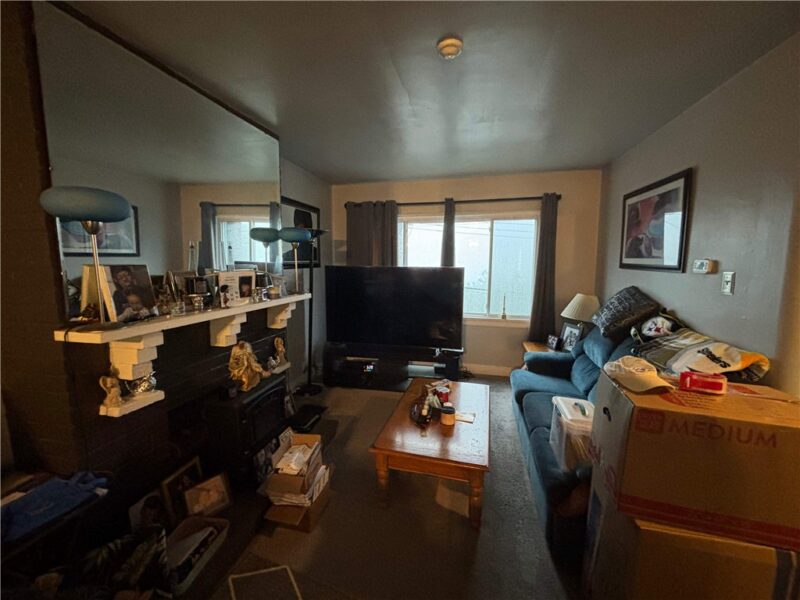 3476 Webster Ave — photo 8
