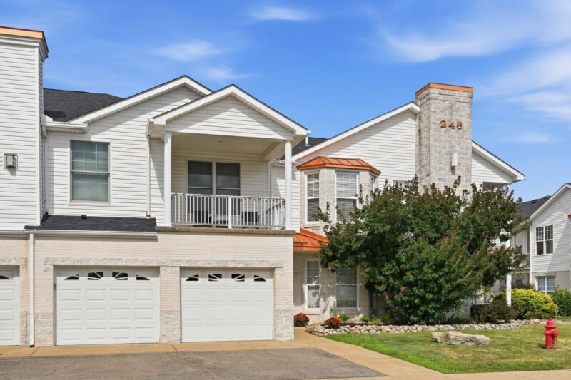 246 Adams Pointe BOULEVARD 7 — photo 2
