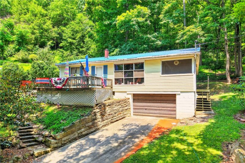 627 E Lakeview Rd — photo 3