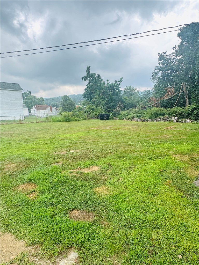 317 Isabelle Ave — photo 4