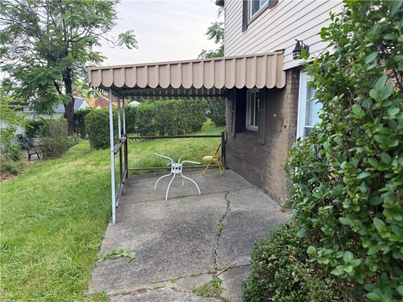 843 Delaware Ave — photo 3
